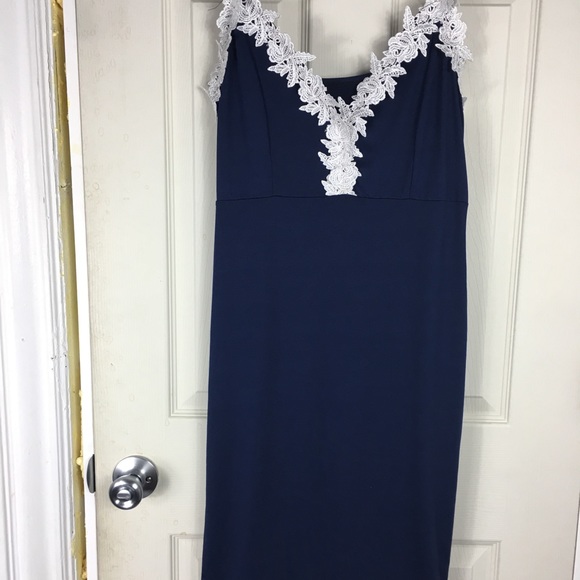 Dresses & Skirts - ❤️5/25$❤️Amazing stretchy dress Figure Conturing